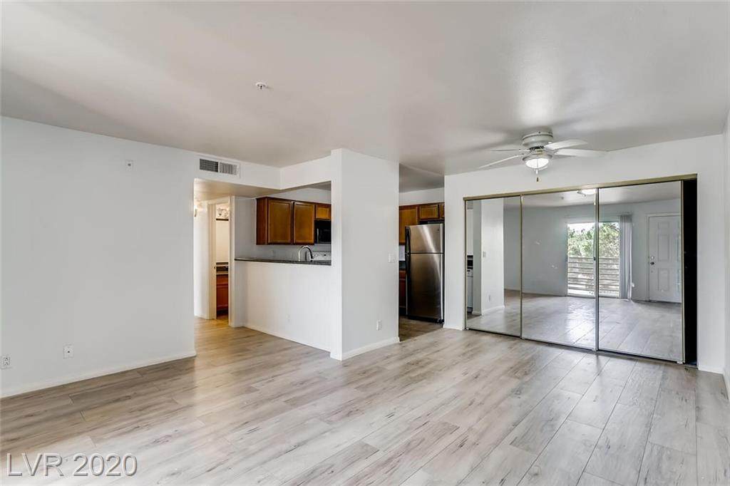 2121 Blue Breeze Drive - Photo 1