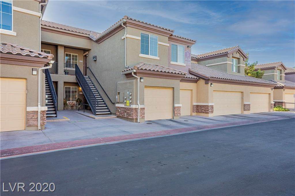 6868 Sky Pointe Drive - Photo 1