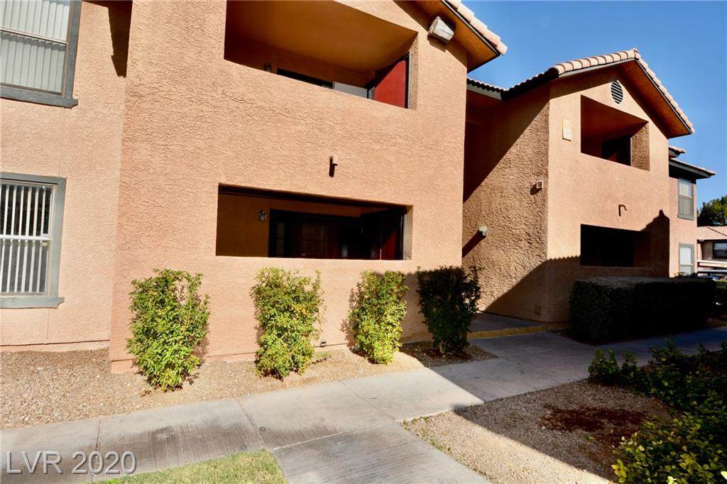 2451 Rainbow Boulevard - Photo 1