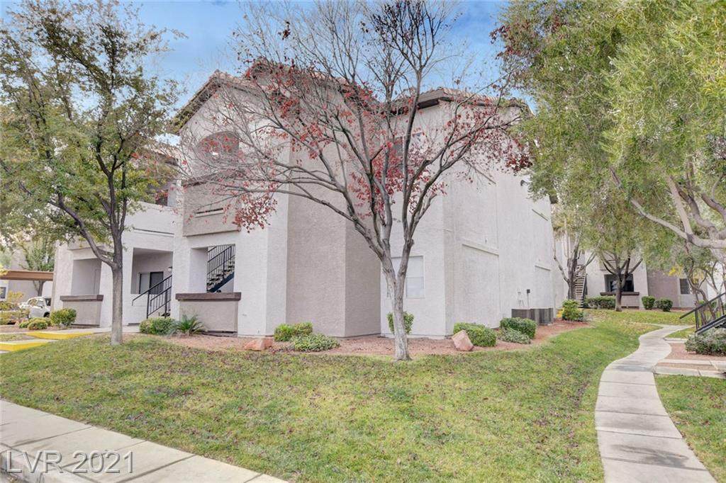 2615 Gary Avenue - Photo 1
