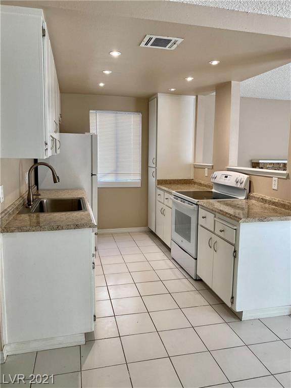 4380 Gannet Circle - Photo 1