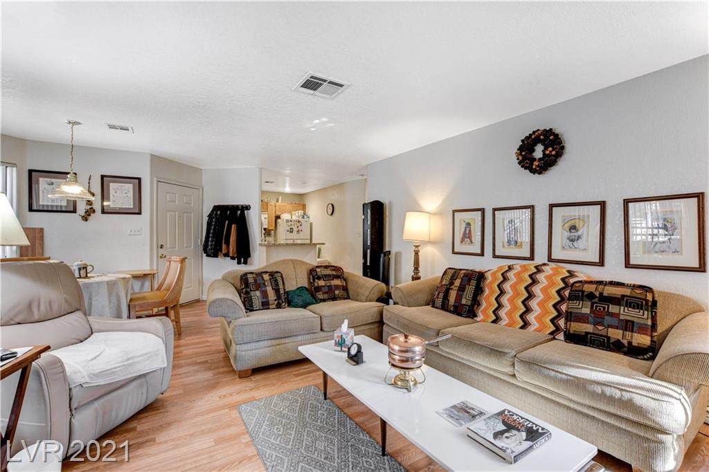 5044 Rainbow Boulevard - Photo 1