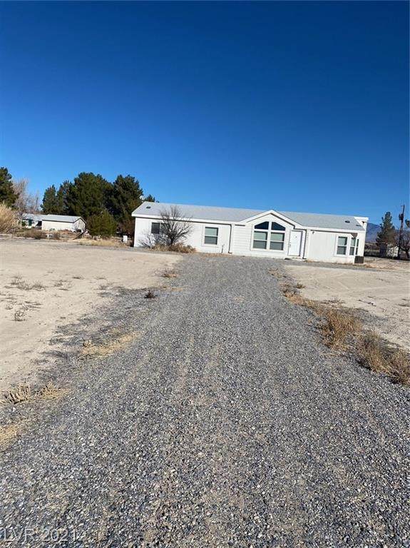 2940 Desert Hills Circle - Photo 1