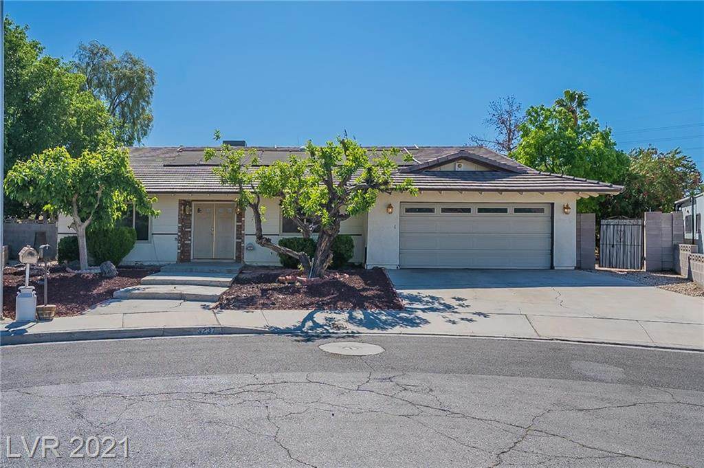 3237 Lark Circle - Photo 1