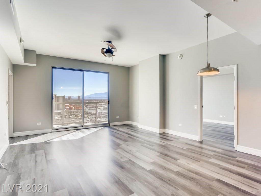 200 Sahara Avenue - Photo 1