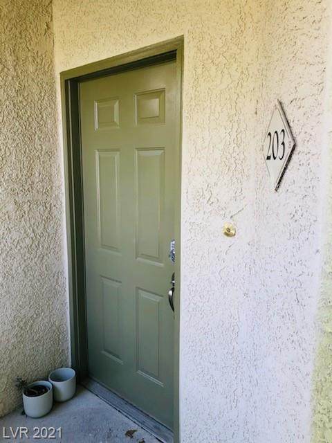 1701 King James Street - Photo 1