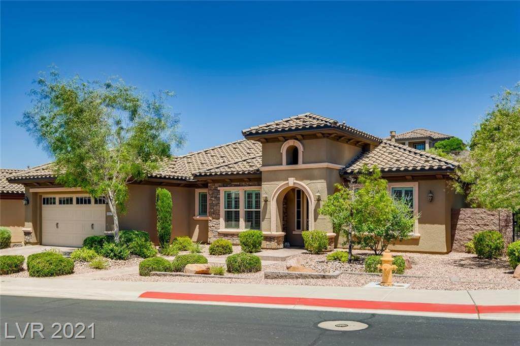 2912 Grande Arch Street - Photo 1