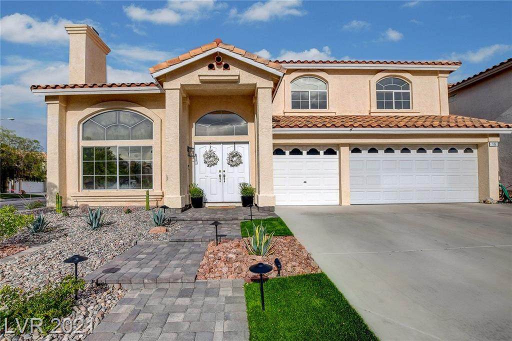 16 White Tail Court - Photo 1
