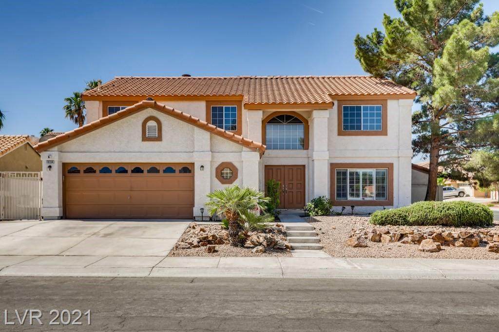1518 Twin Springs Court - Photo 1