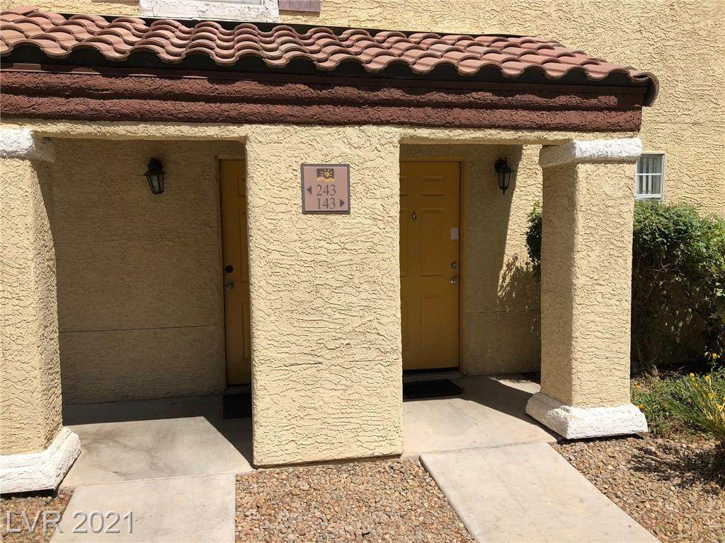 2801 Rainbow Boulevard - Photo 1