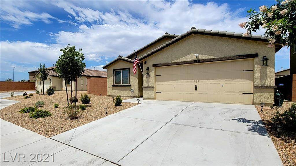 4552 Velvet Oak Court - Photo 1