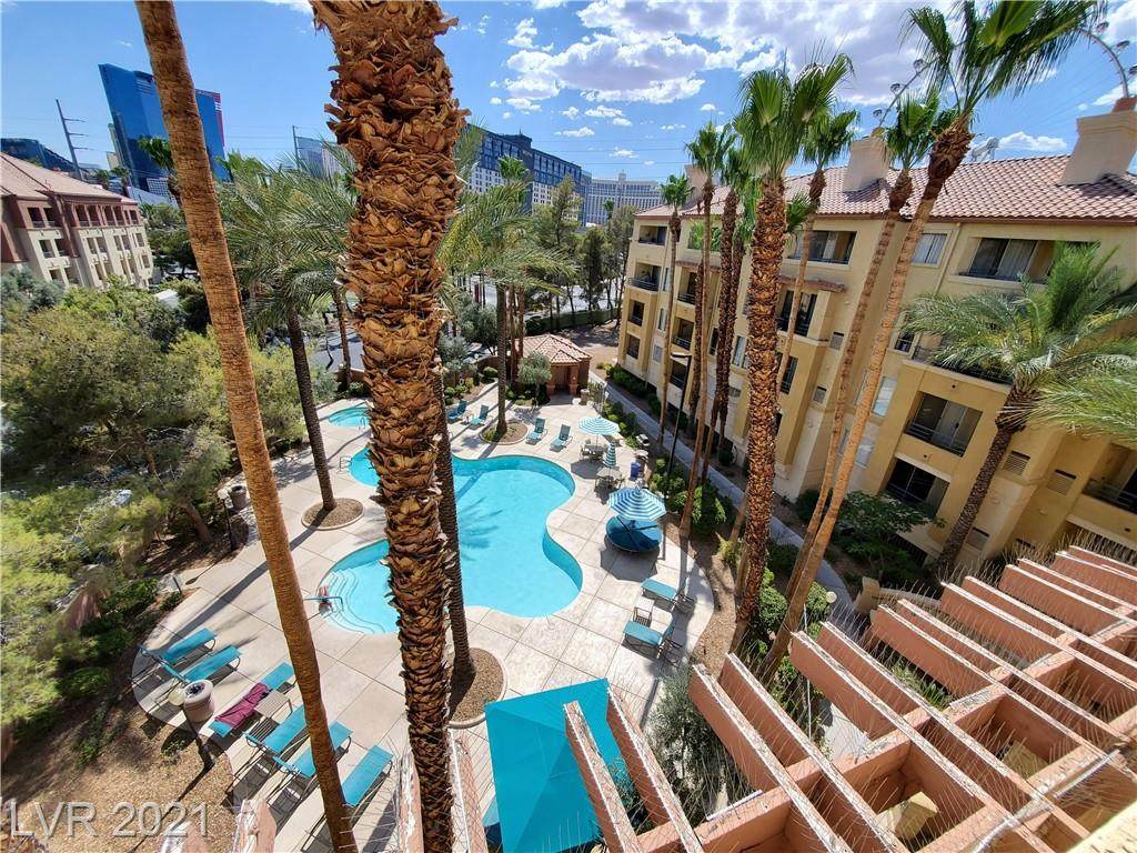 210 Flamingo Drive - Photo 1