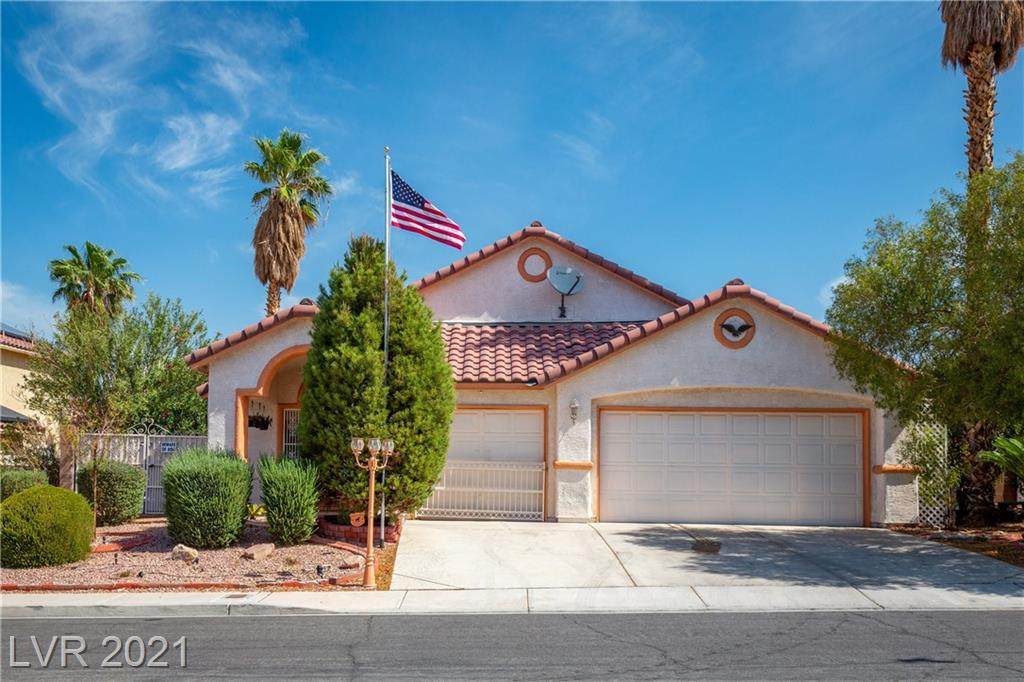 6536 Maple Vine Court - Photo 1