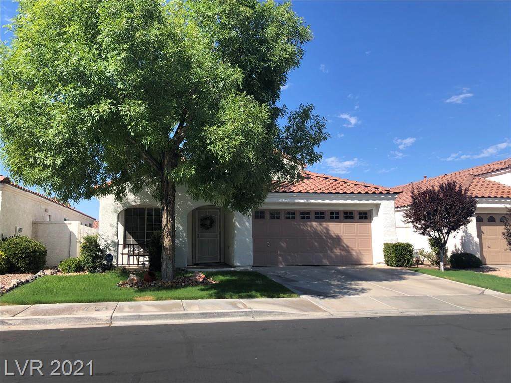 1844 Vista Pointe Avenue - Photo 1