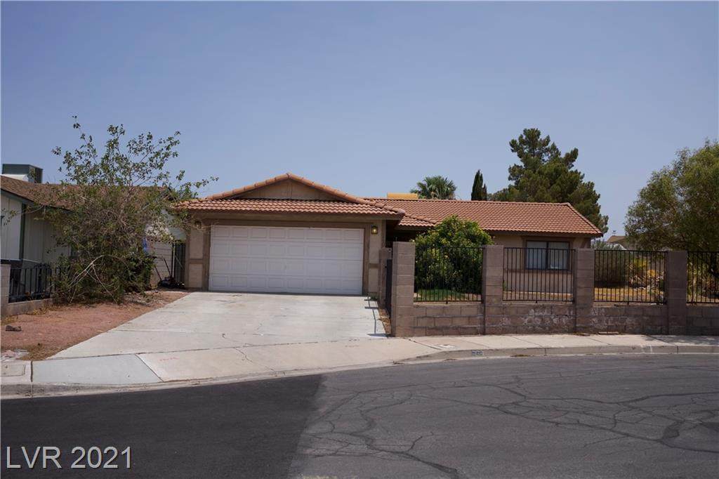 240 Princess Ann Court - Photo 1