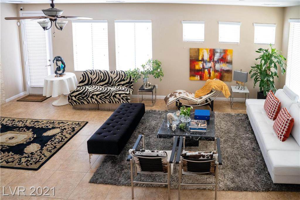 8122 Retriever Avenue - Photo 1