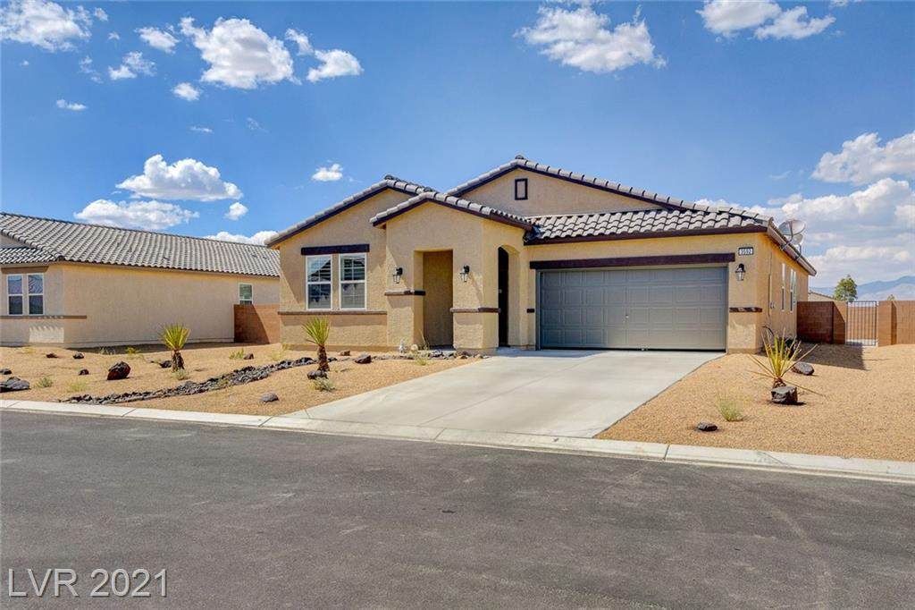 3592 Umatilla Avenue - Photo 1