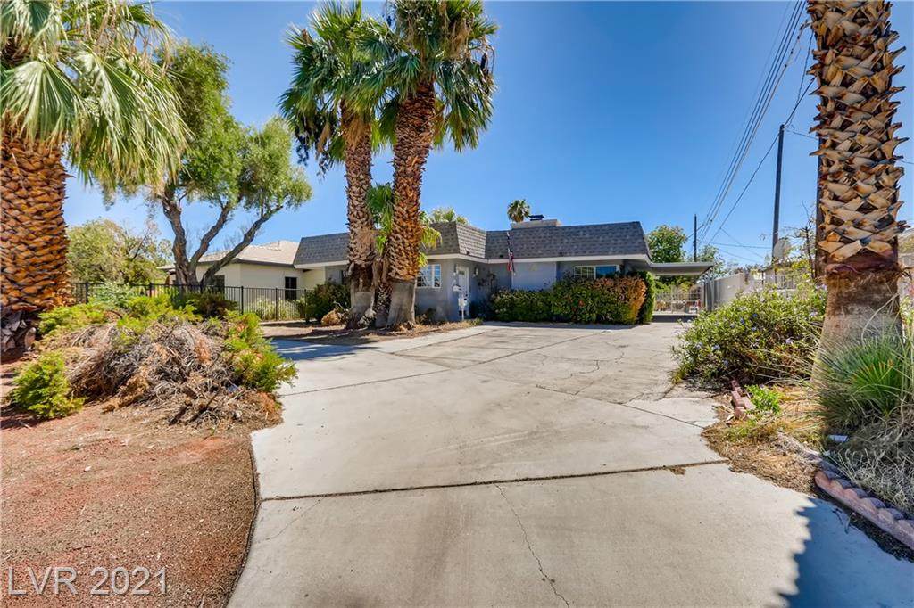 906 Oakey Boulevard - Photo 1