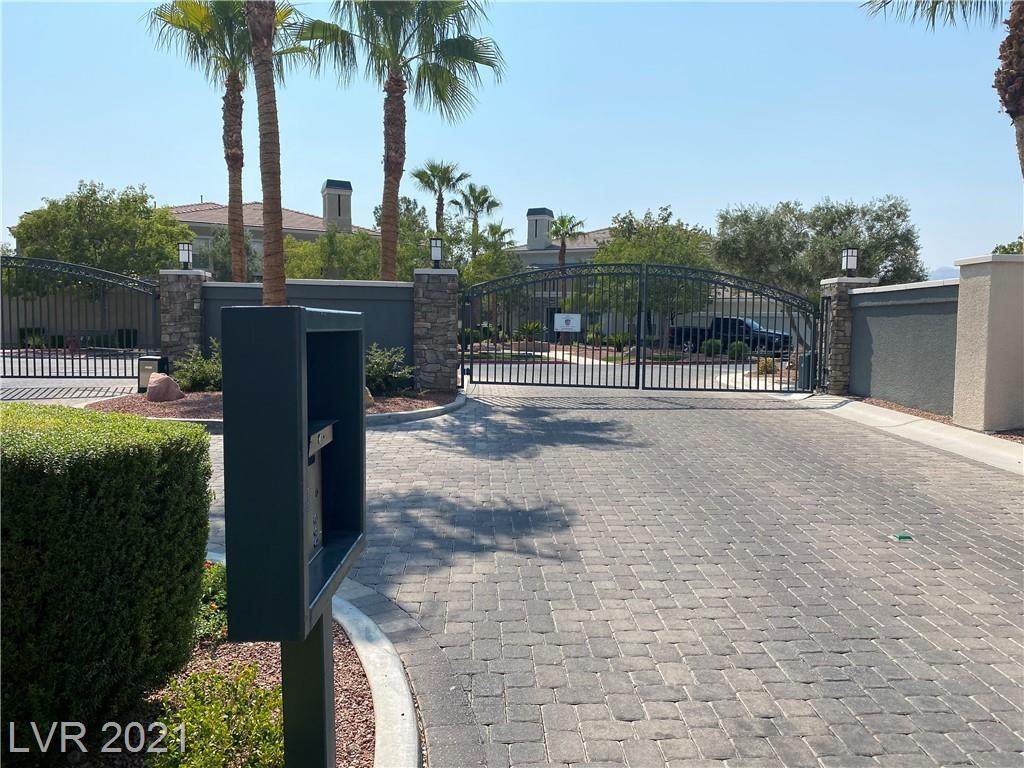 10809 Garden Mist Drive - Photo 1