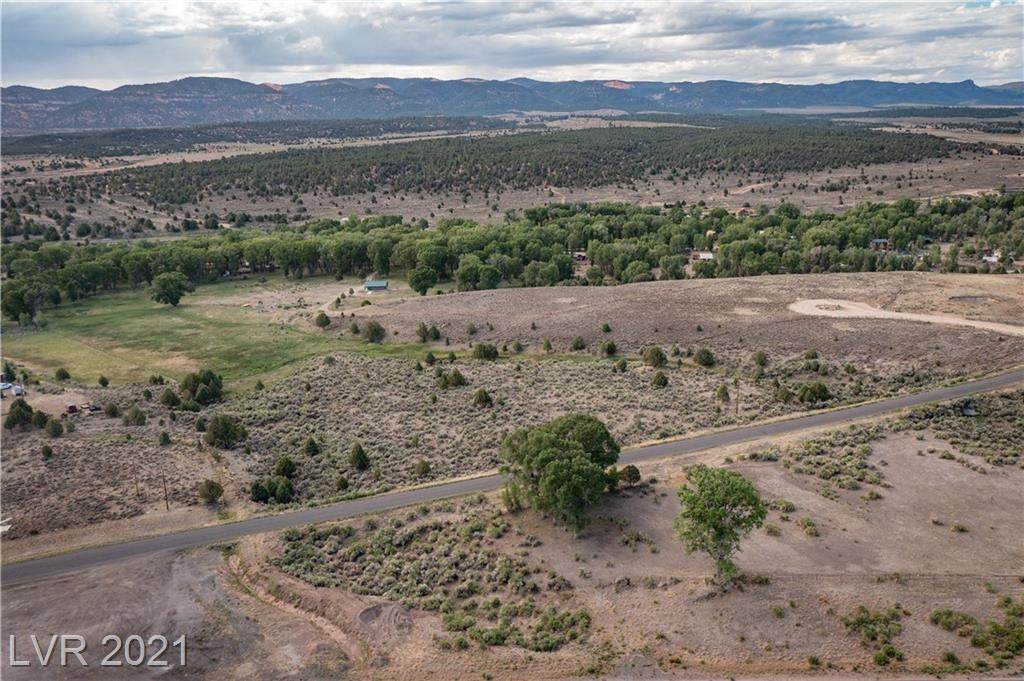 563 Old Us Hwy 89 - Photo 1