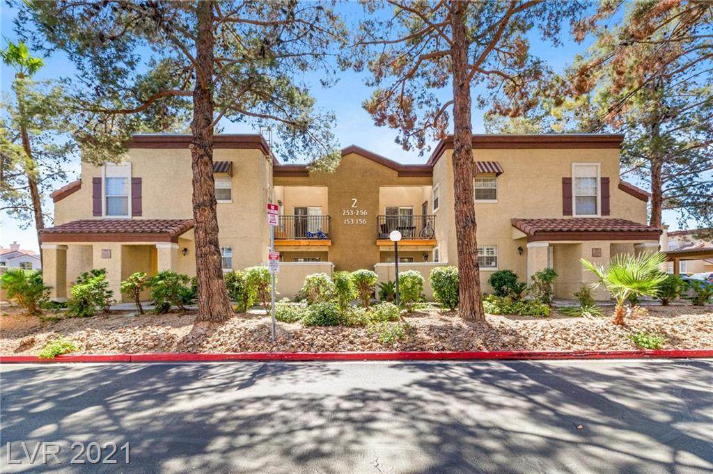 2801 Rainbow Boulevard - Photo 1