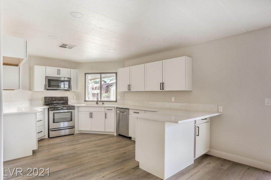 4540 Royal Ridge Avenue - Photo 1