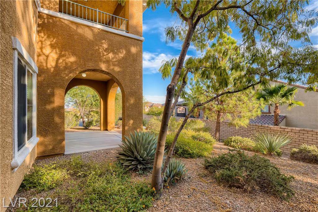 11835 Portina Drive - Photo 1