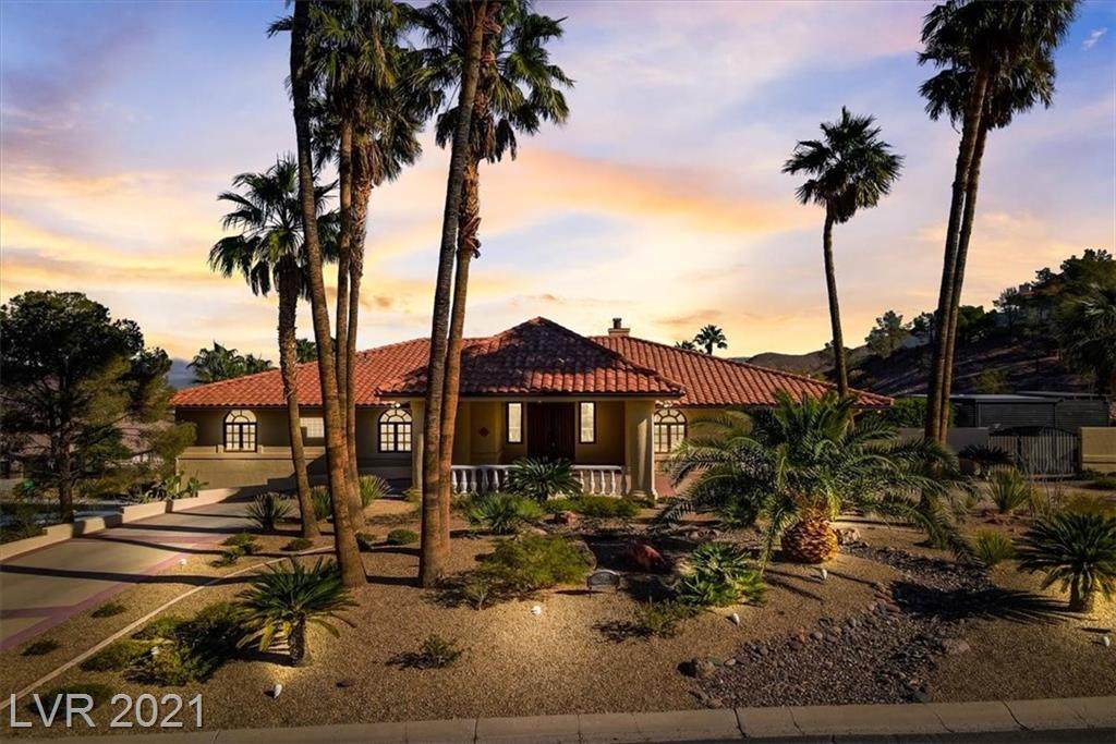 1259 Tamarisk Lane - Photo 1