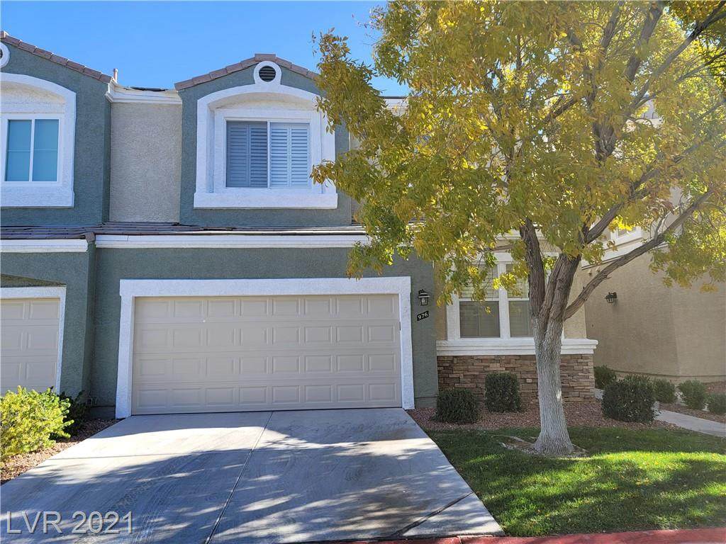 976 Prestwick Street - Photo 1