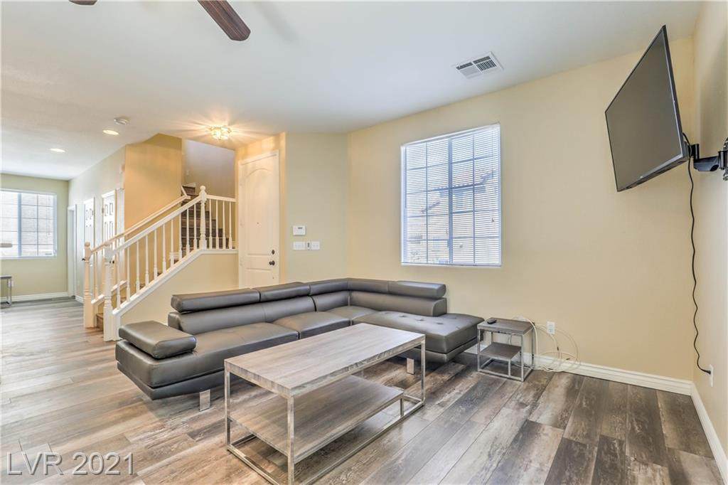 4179 Sparrow Rock Street - Photo 1