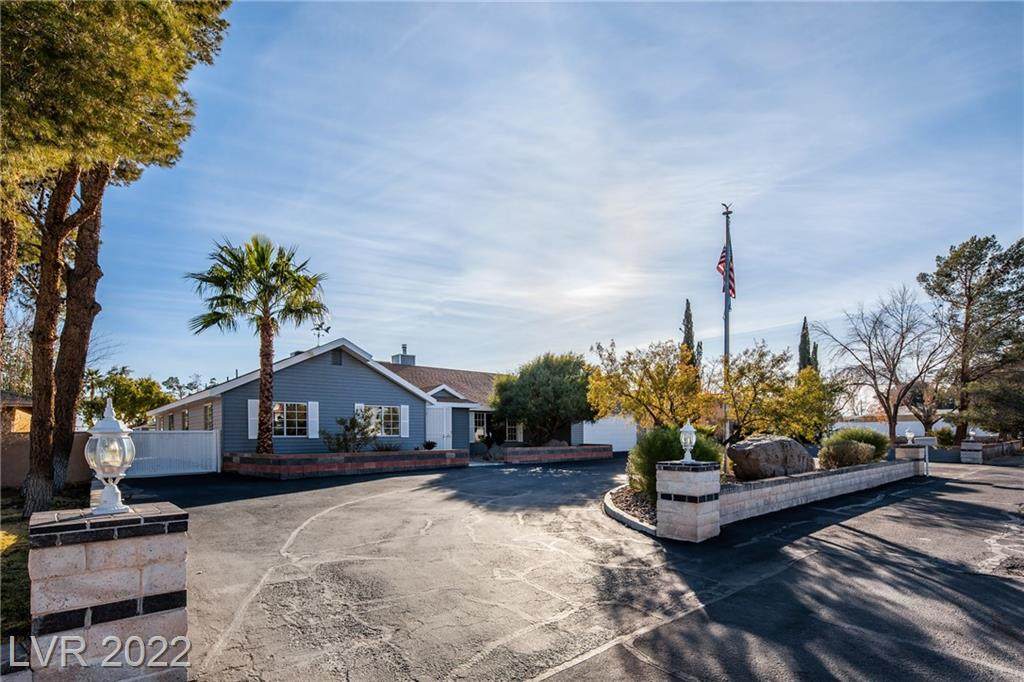 6970 Valley View Boulevard - Photo 1