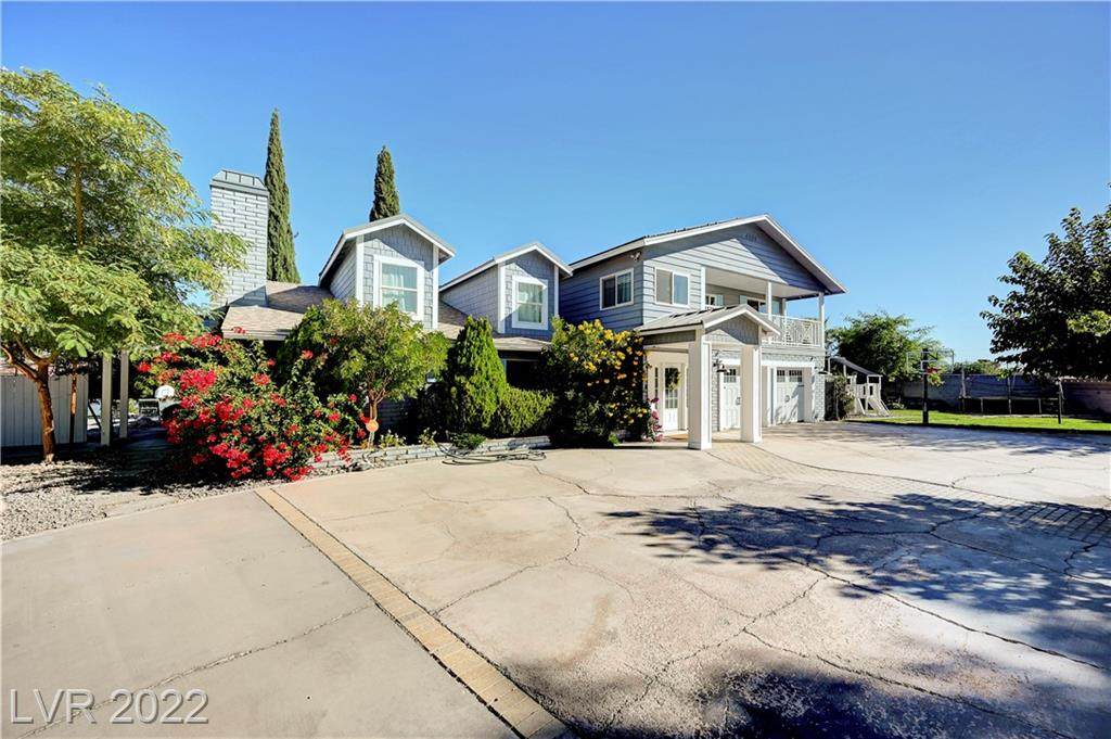 5880 Oquendo Road - Photo 1
