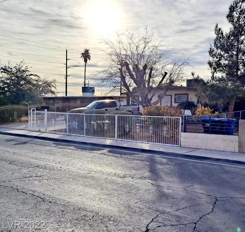 3709 Tonopah Avenue - Photo 1