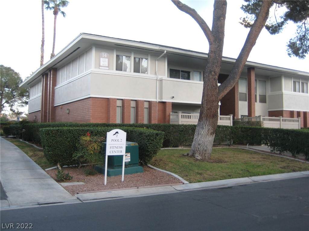 2822 Loveland Drive - Photo 1