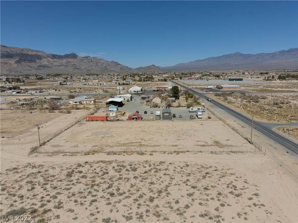 2890 Leslie Street - Photo 1