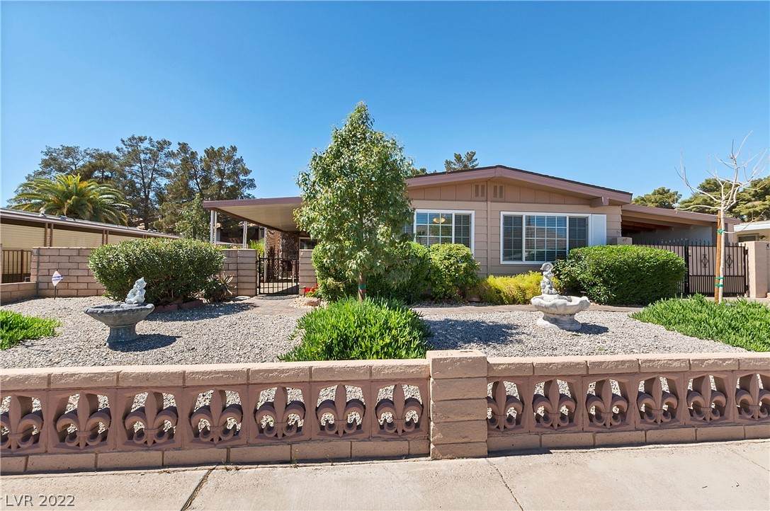123 Sir George Drive - Photo 1