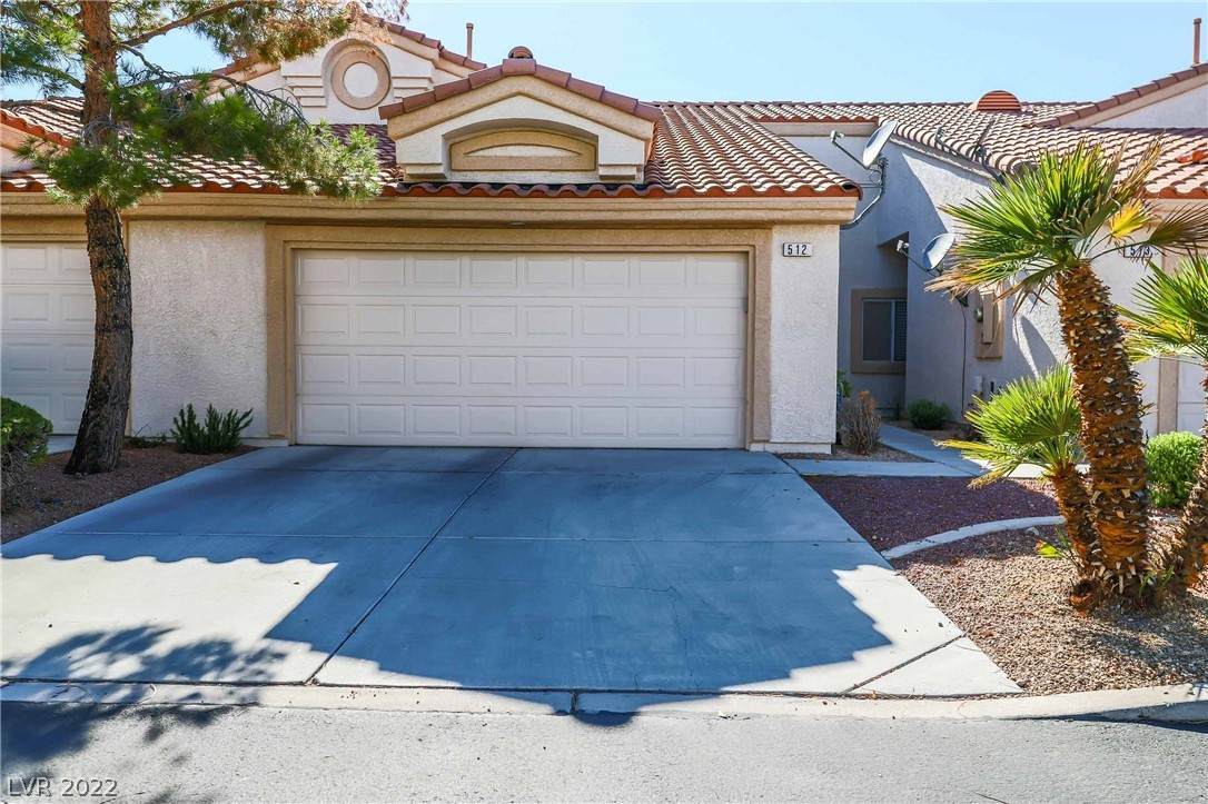 855 Stephanie Street - Photo 1