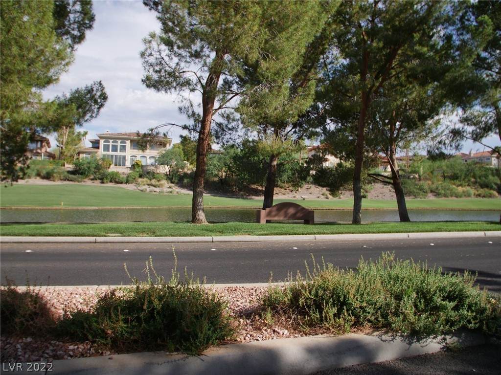 https://bt-photos.global.ssl.fastly.net/vegas/orig_boomver_1_2392774-2.jpg