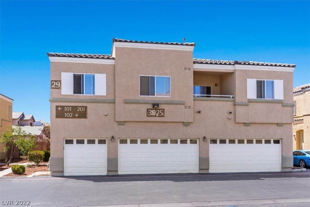 3925 Pepper Thorn Avenue - Photo 1