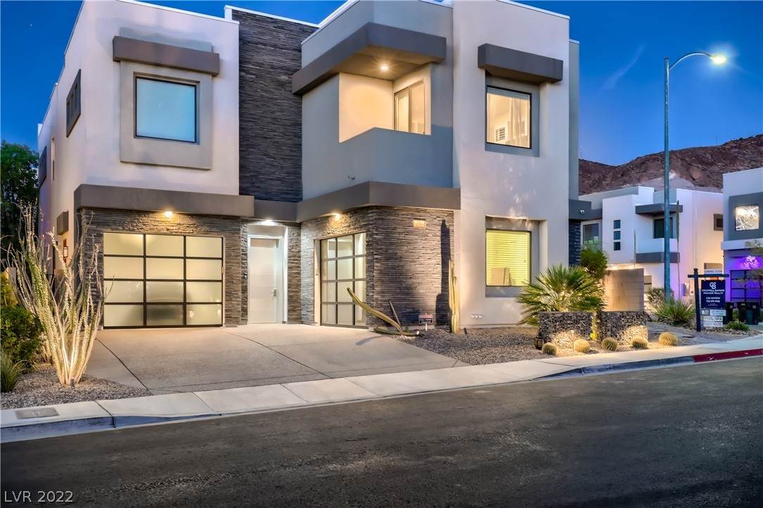 228 Cromarty Street - Photo 1