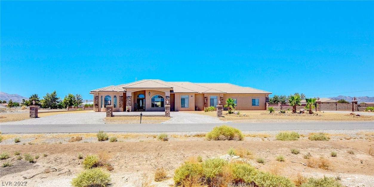 1440 Lost Creek Drive - Photo 1