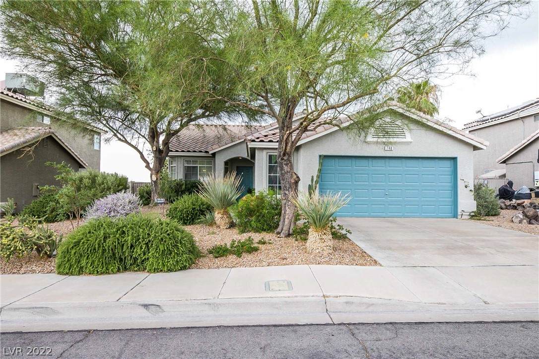 748 Yellowtail Way - Photo 1