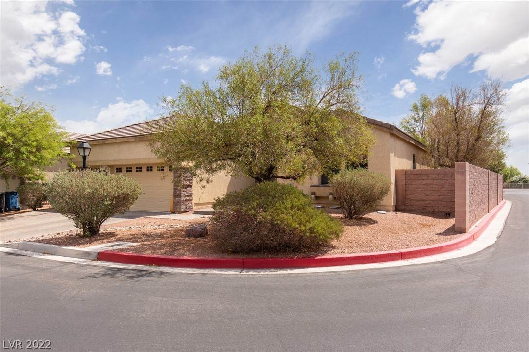 8104 Silk Bargain Street - Photo 1