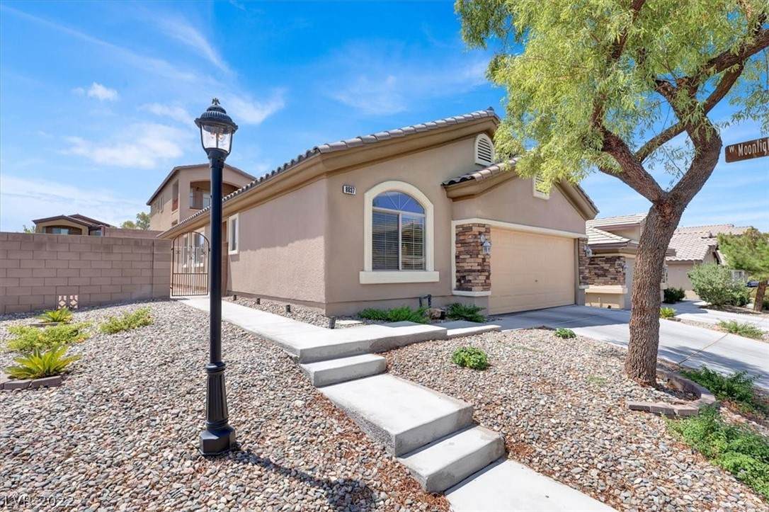 8037 Eurorail Street - Photo 1