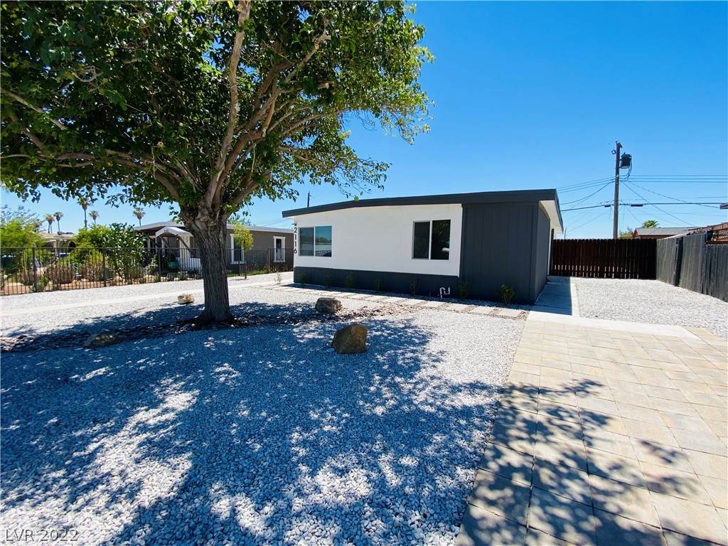 2116 Franklin Avenue - Photo 1