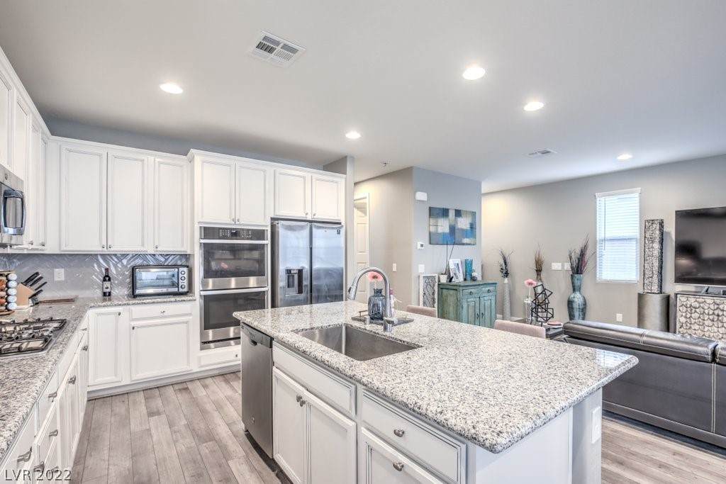 873 Ariel Heights Avenue - Photo 1