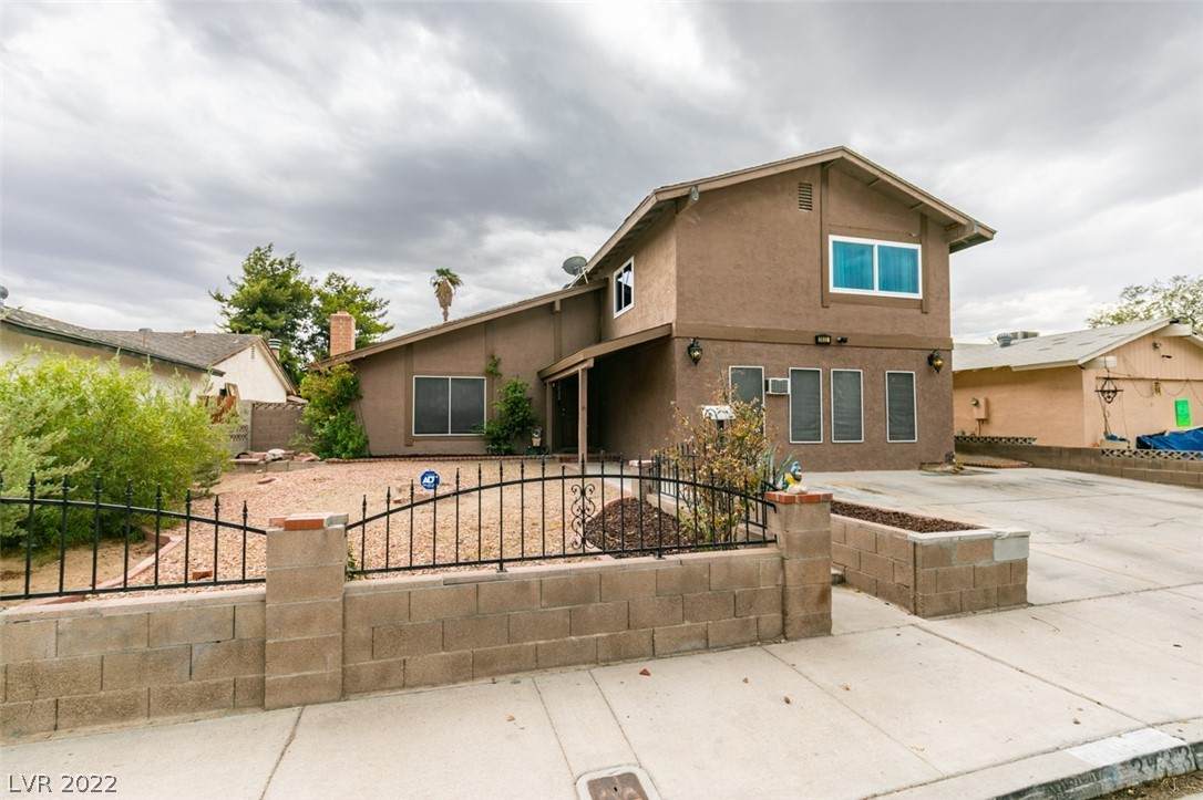 3933 Manford Circle - Photo 1