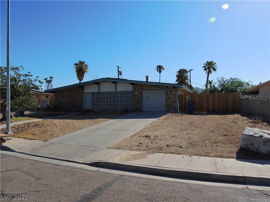 2562 Eagle Street - Photo 1