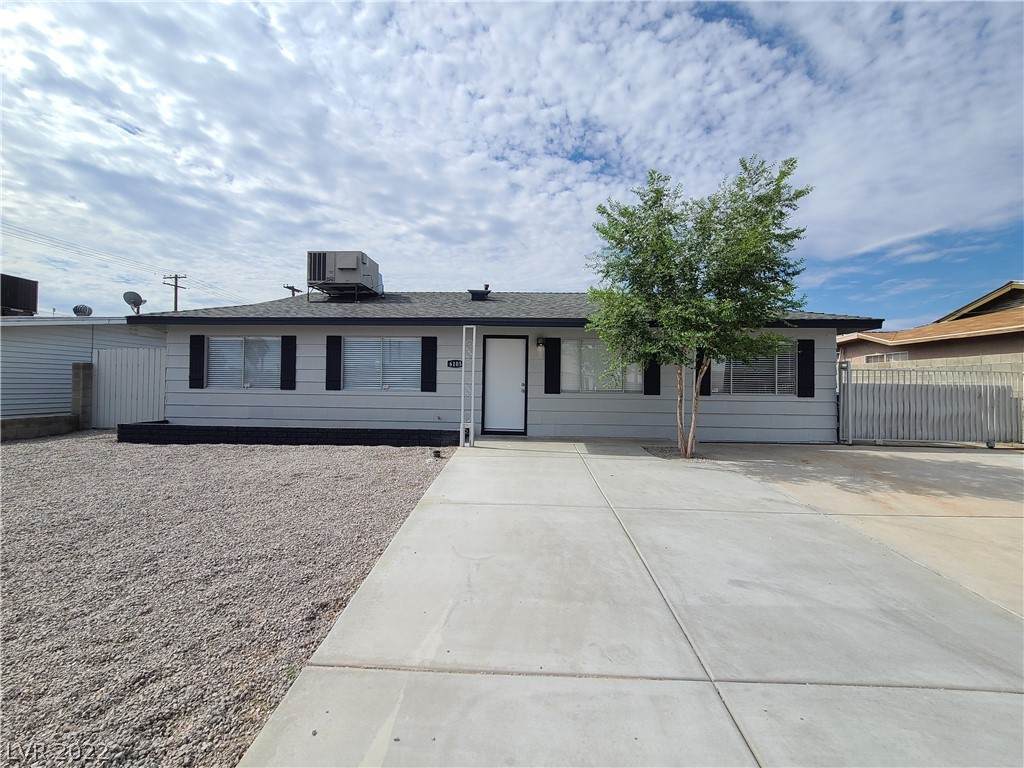 6105 Evergreen Avenue - Photo 1