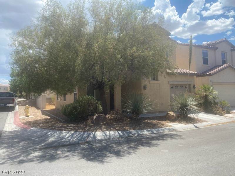 939 Saffex Rose Avenue - Photo 1